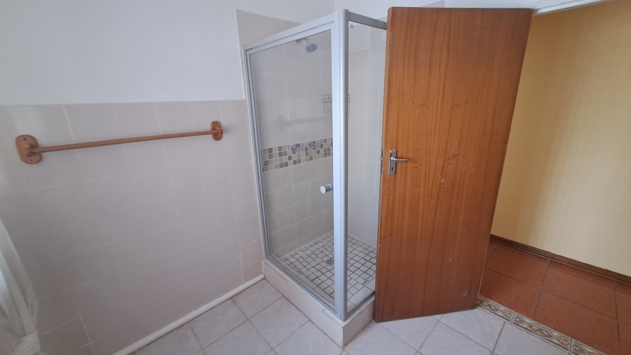 5 Bedroom Property for Sale in Universitas Ridge Free State